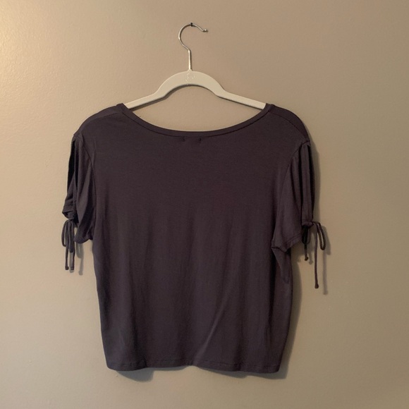 Garage grey tie sleeve T-shirt - Picture 2 of 3